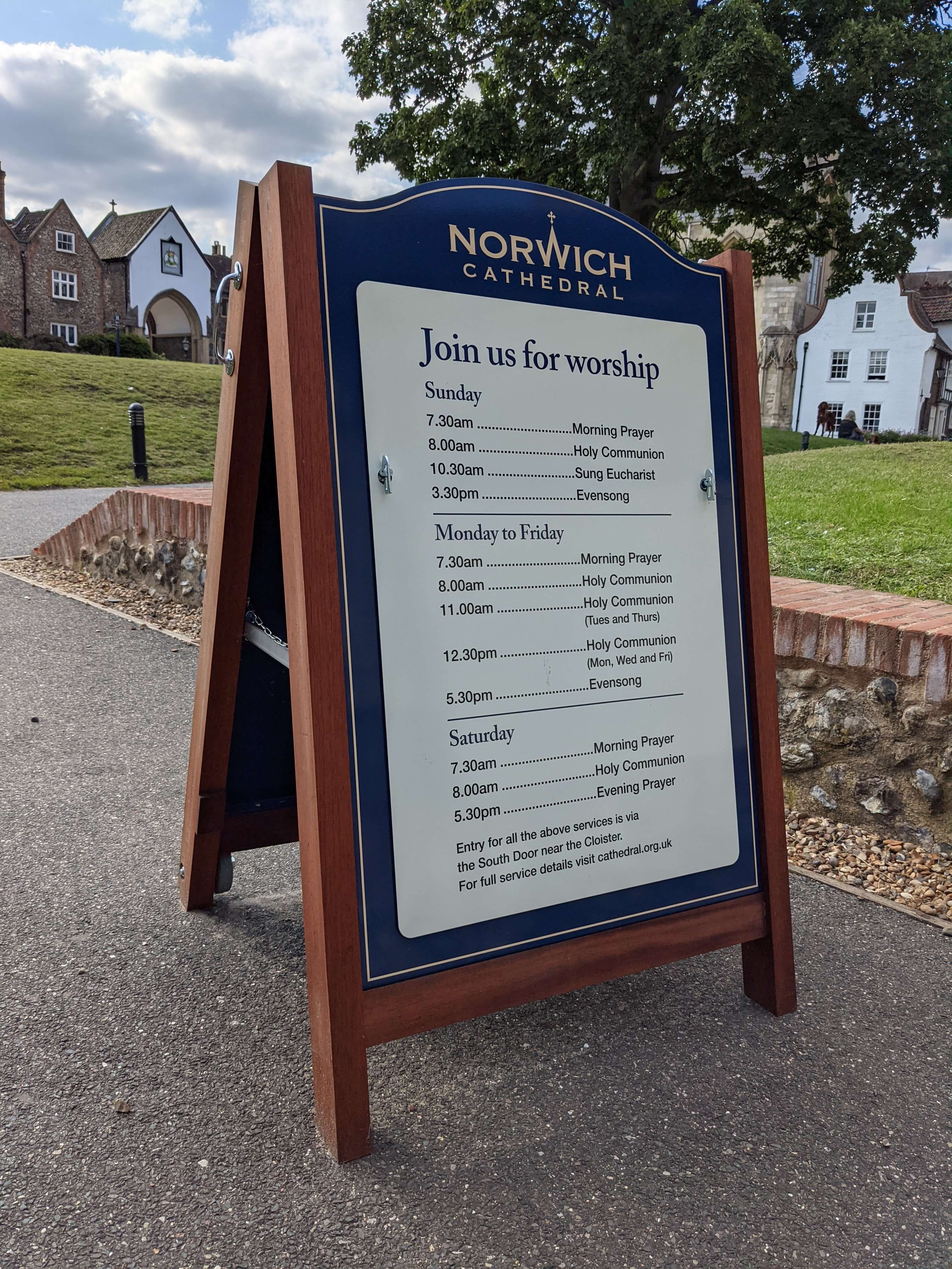 Soanes Signs of Norwich - Pavement & Street Signs - Work Example 48